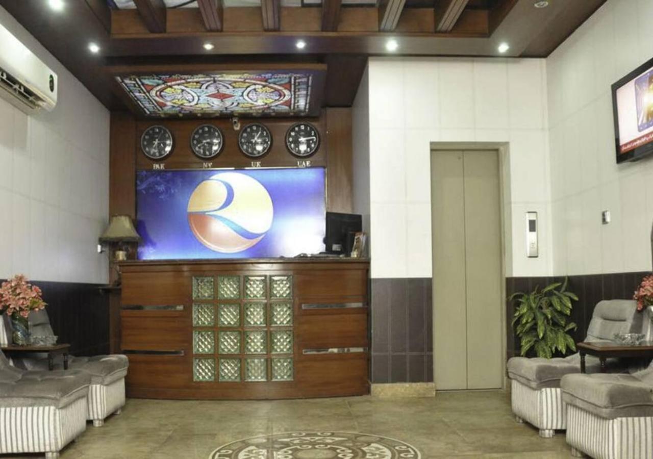 Rajone Hotel Файсалабад Екстериор снимка